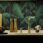 Marais - Fancy One-Bedroom Decorated With Taste