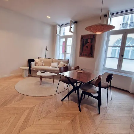 Apartment Marais - Fancy One-bedroom Decorated With Taste *