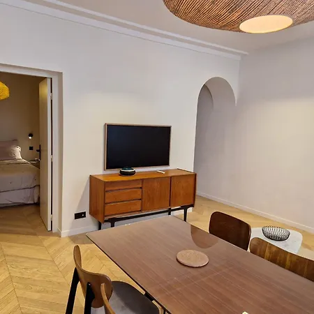 Apartment Marais - Fancy One-bedroom Decorated With Taste Paris